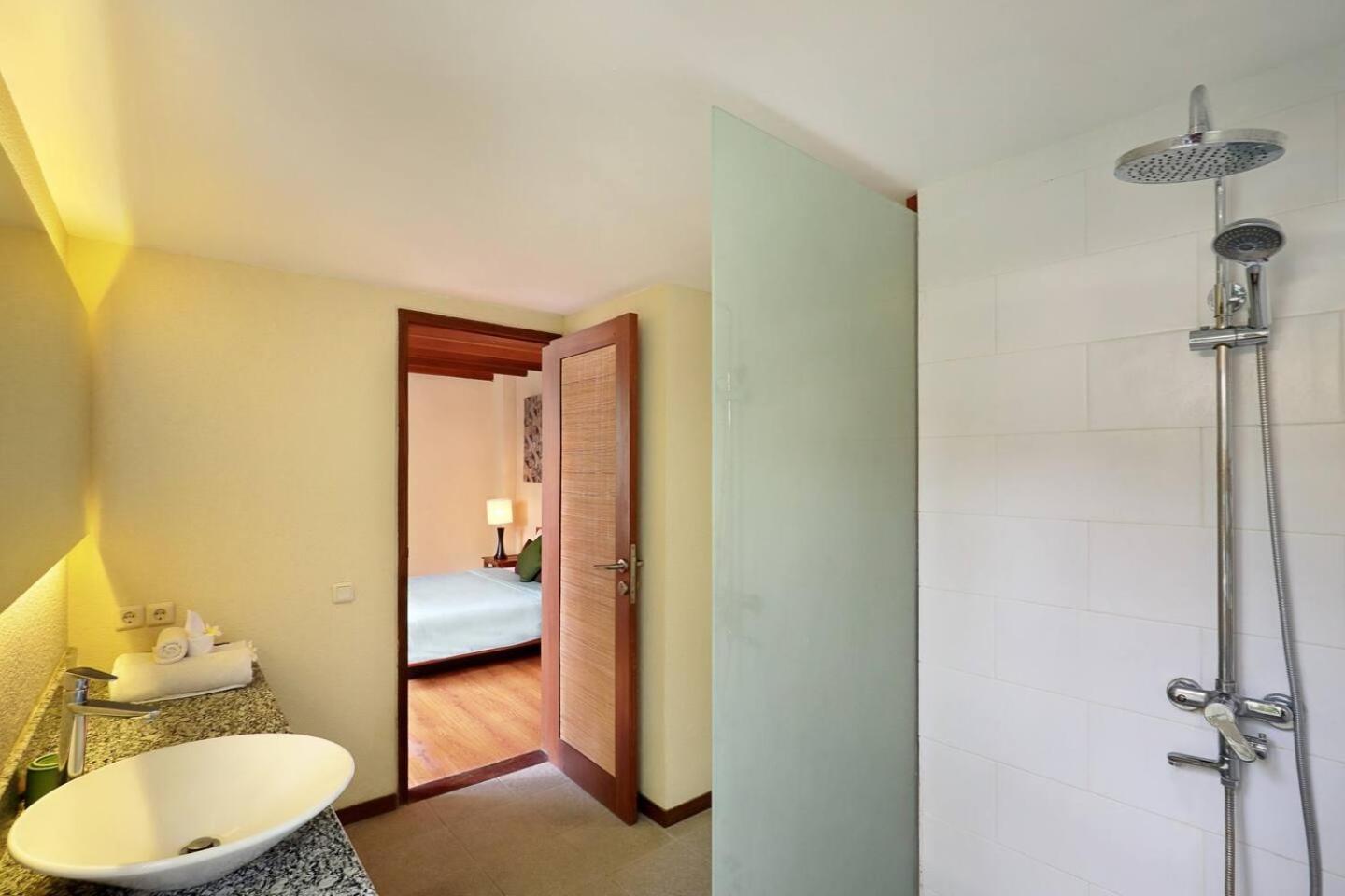 Super Value 4 Bedroom, Walk To Bintang Supermarket Seminyak Eksteriør bilde
