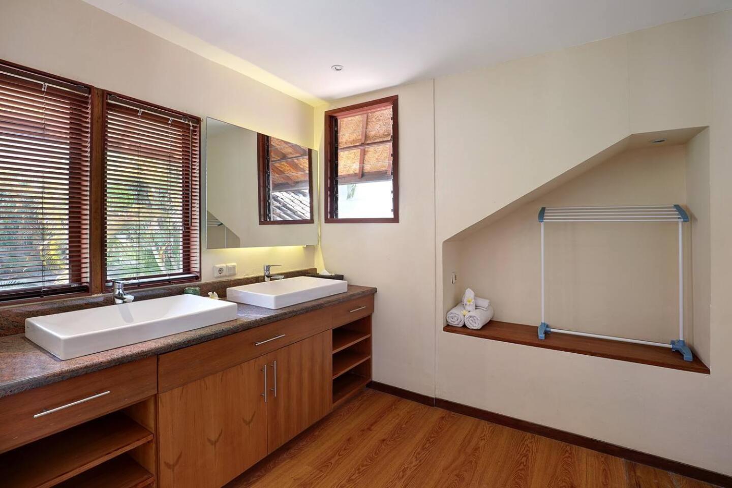 Super Value 4 Bedroom, Walk To Bintang Supermarket Seminyak Eksteriør bilde