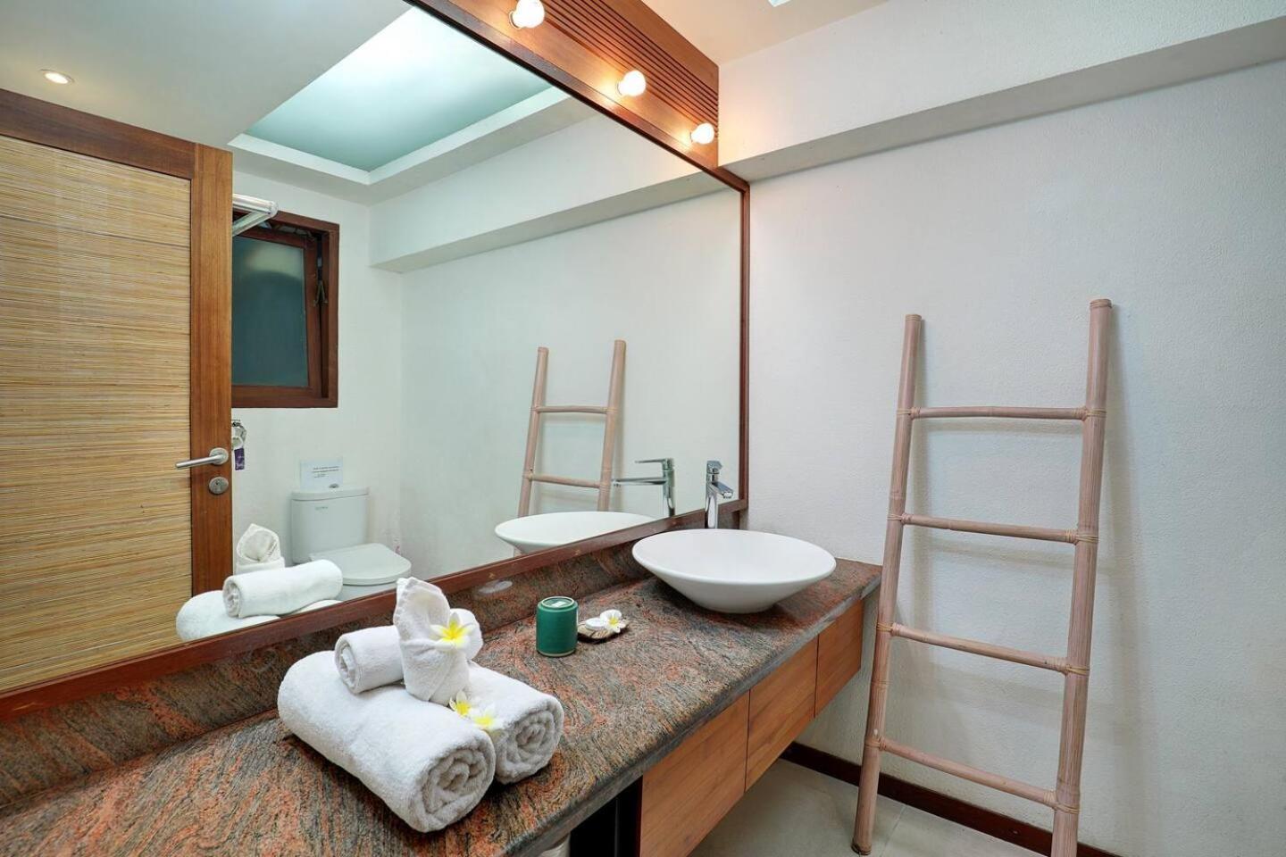 Super Value 4 Bedroom, Walk To Bintang Supermarket Seminyak Eksteriør bilde