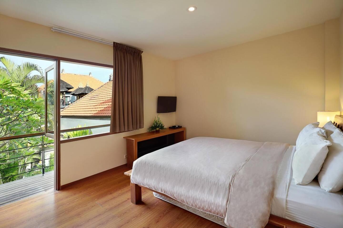 Super Value 4 Bedroom, Walk To Bintang Supermarket Seminyak Eksteriør bilde