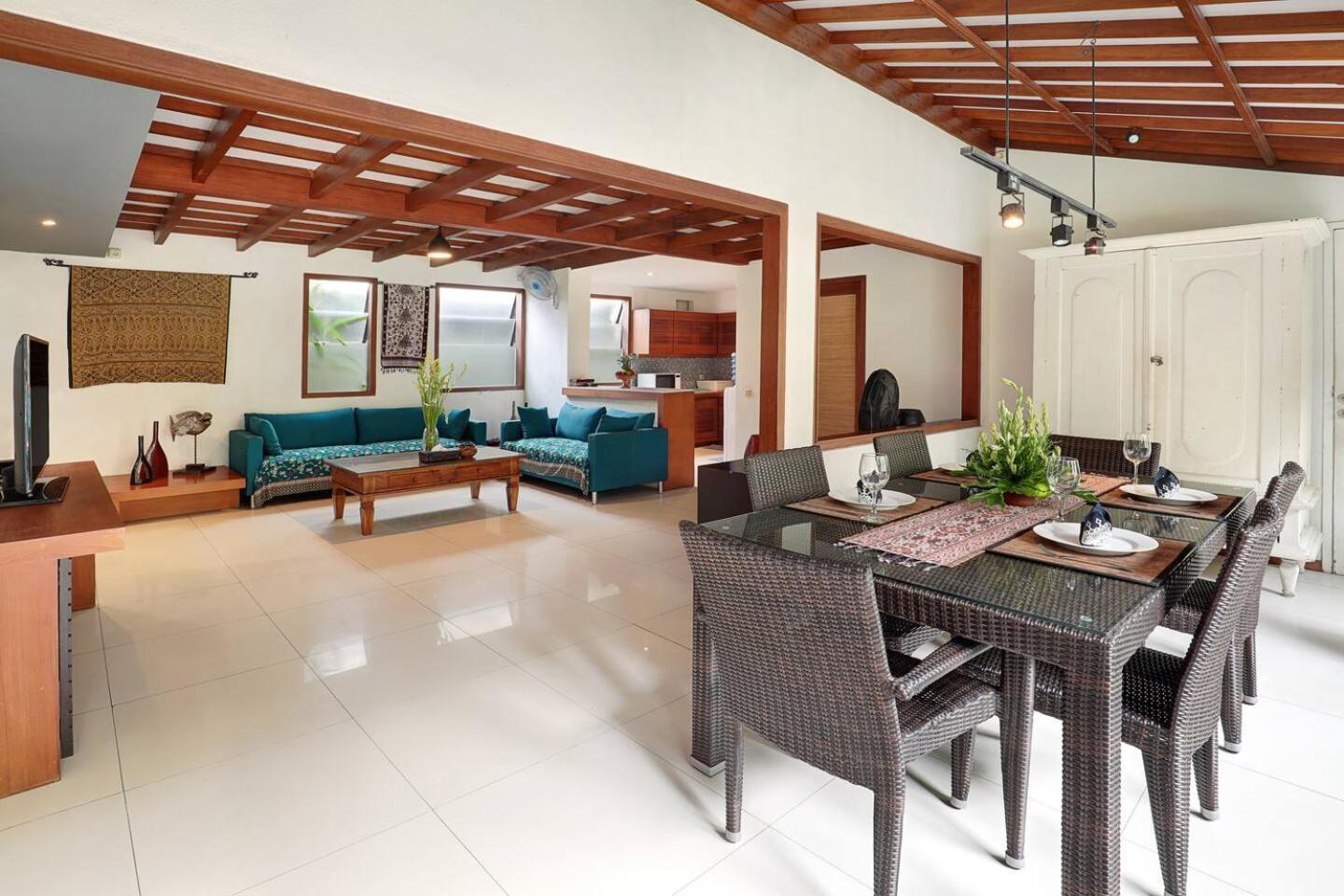 Super Value 4 Bedroom, Walk To Bintang Supermarket Seminyak Eksteriør bilde